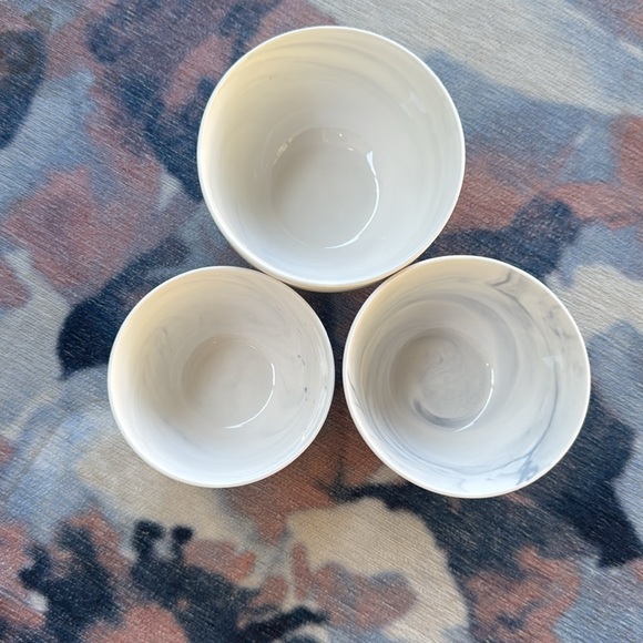 Urban Outfitters Marble Patterned Bowls Set - Picture 3 of 6